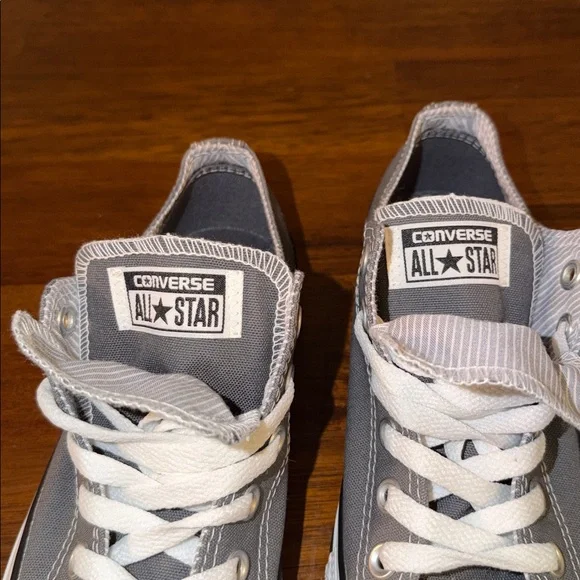 Converse 554880F ladies US 8 Chuck Taylor Double Tongue Low Top Ox Gray NWOT - Picture 4 of 10